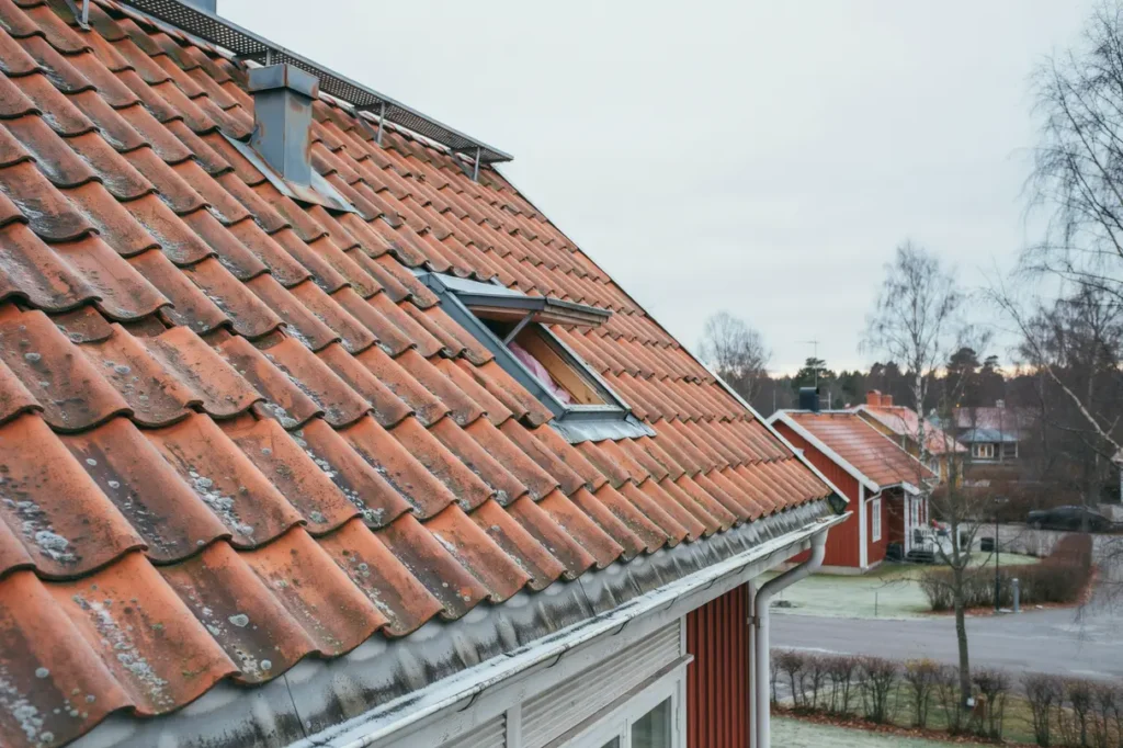 takventilation i villa s minskar du risken f r m gel isbildning och on diga energif rluster